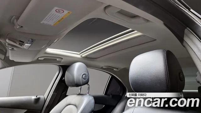 Mercedes-Benz C-Class 2017 — фото 17