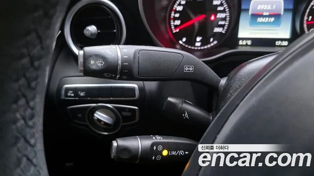 Mercedes-Benz C-Class 2017 — фото 18