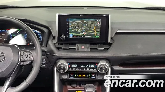Toyota RAV4 2023 — фото 14