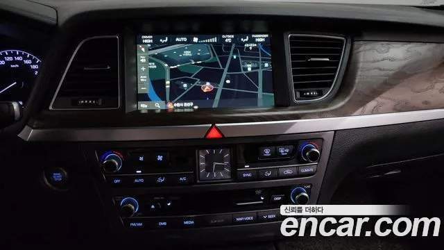 Hyundai Genesis 2015 — фото 15