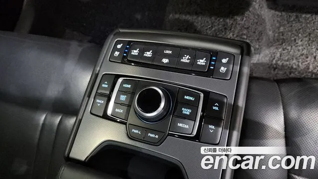 Hyundai Genesis 2015 — фото 18