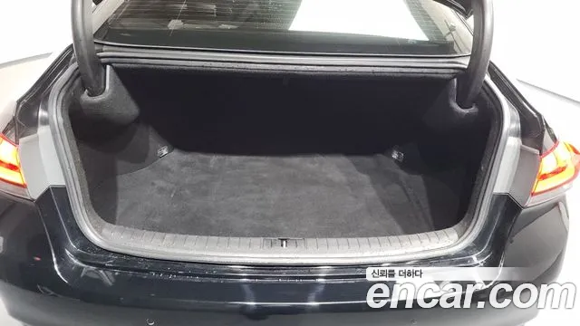 Hyundai Genesis 2015 — фото 20