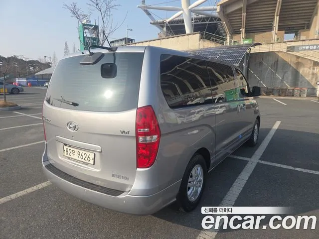 Hyundai Starex 2016 — фото 2