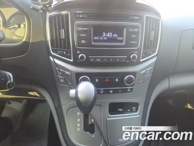 Hyundai Starex 2016 — фото 9