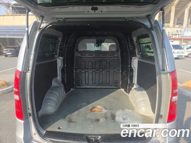 Hyundai Starex 2016 — фото 14