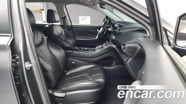 Hyundai Santafe 2021 — фото 11