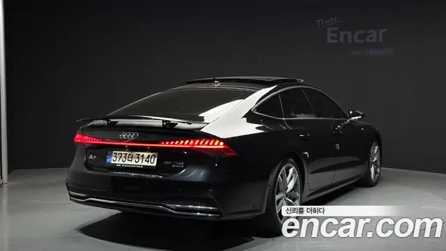 Audi A7 2021 — фото 2
