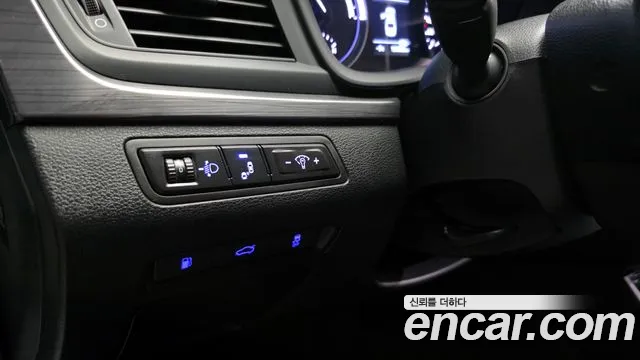 Hyundai Sonata 2018 — фото 15