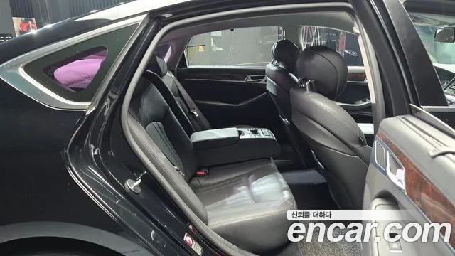 Hyundai Genesis 2016 — фото 12