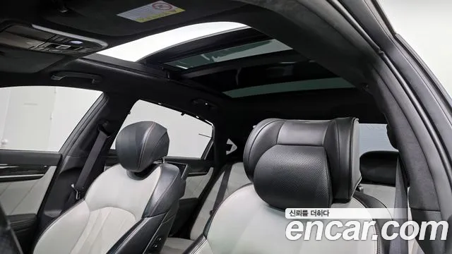 Genesis G80 2017 — фото 19