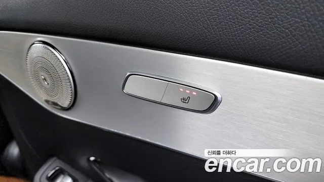 Mercedes-Benz GLC-Class 2019 — фото 19