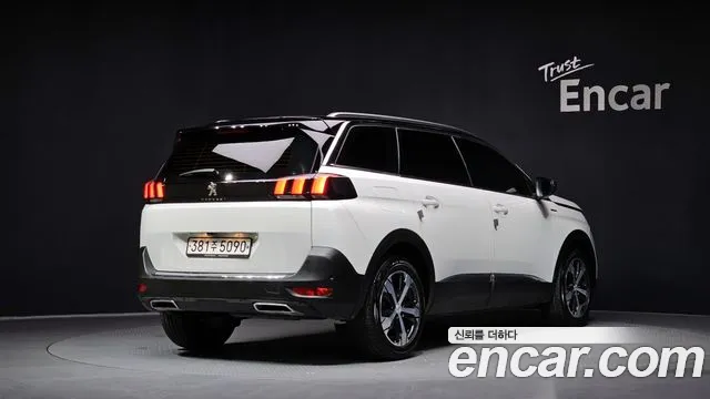 Peugeot 5008 2021 — фото 2