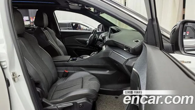 Peugeot 5008 2021 — фото 11