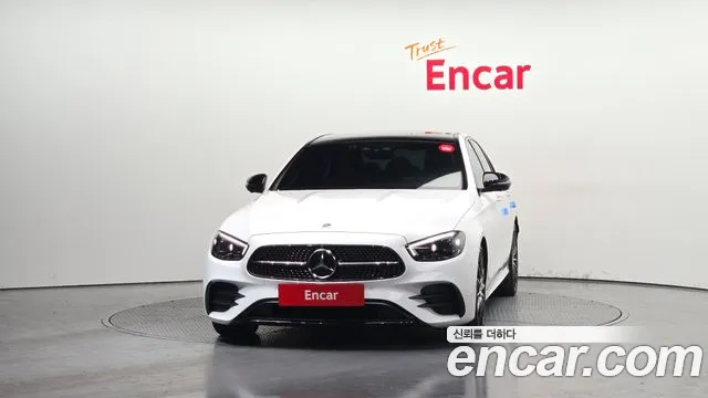 Mercedes-Benz E-Class 2023 — фото 3