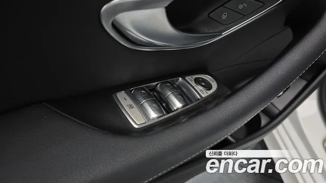 Mercedes-Benz E-Class 2023 — фото 14