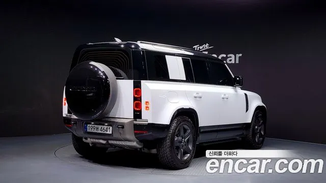 Land Rover Defender 2025 — фото 2