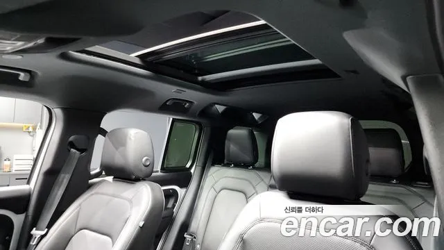 Land Rover Defender 2025 — фото 18