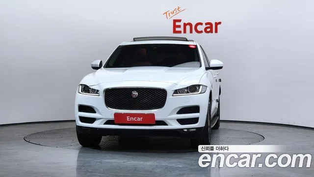Jaguar F-PACE 2018 — фото 3