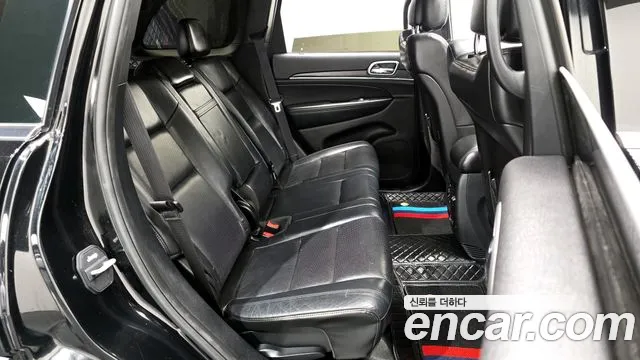 Jeep Cherokee 2018 — фото 12