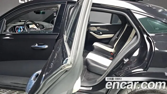 Mercedes-Benz GLE-Class 2022 — фото 13