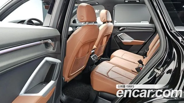 Audi Q3 2023 — фото 10