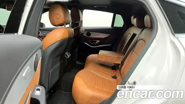 Mercedes-Benz GLC-Class 2023 — фото 12
