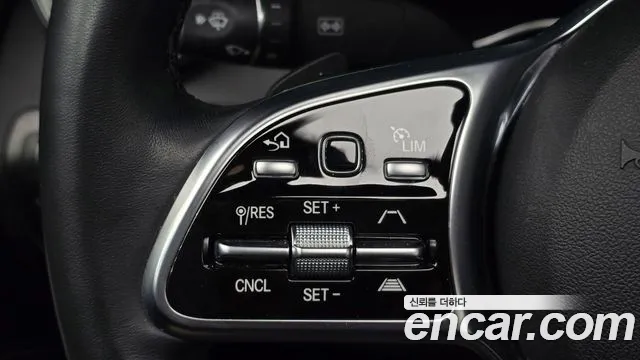 Mercedes-Benz GLC-Class 2023 — фото 14