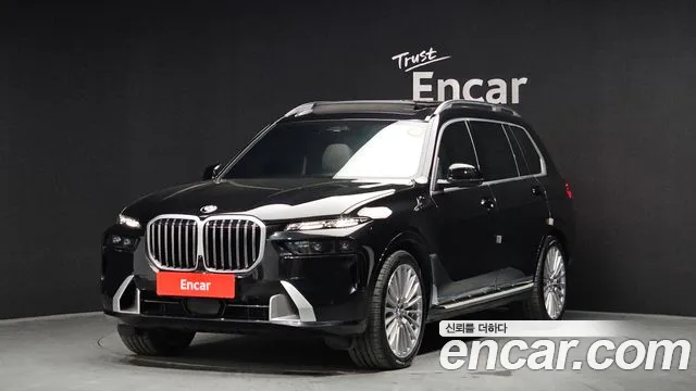 BMW X7 2025 — фото 1