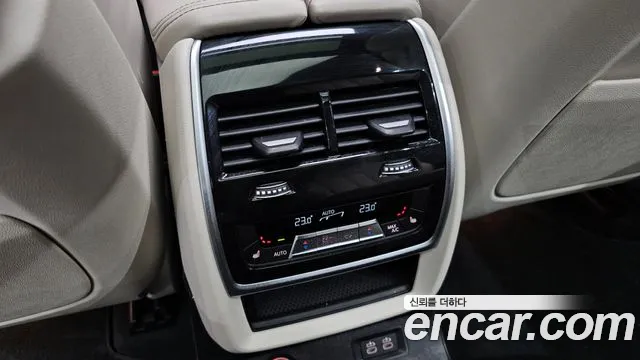 BMW X7 2025 — фото 19