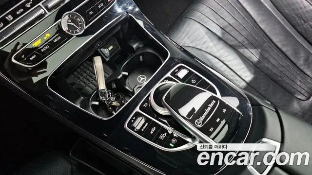 Mercedes-Benz CLS-Class 2019 — фото 16