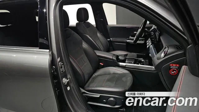 Mercedes-Benz GLB-Class 2022 — фото 10