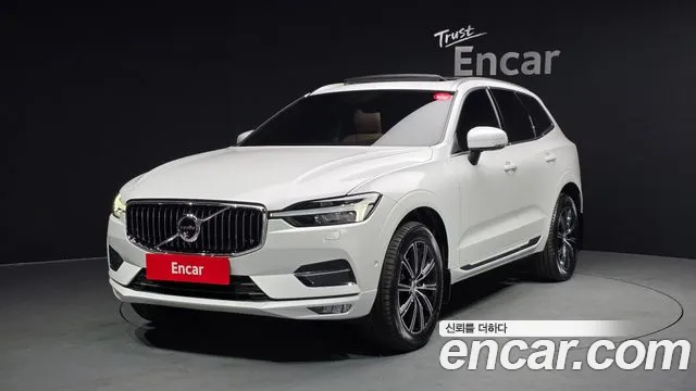 Volvo XC60 2021 — фото 1