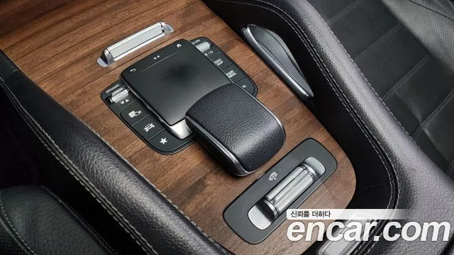 Mercedes-Benz GLS-Class 2021 — фото 18