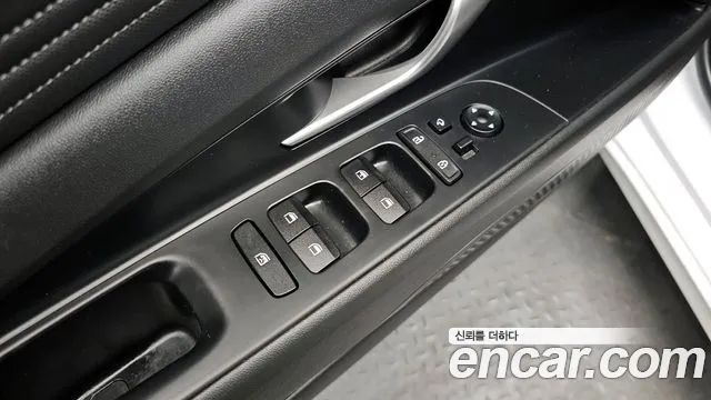 Hyundai AVANTE 2021 — фото 19