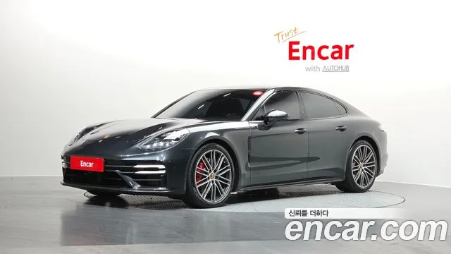 Porsche Panamera 2021 — фото 1