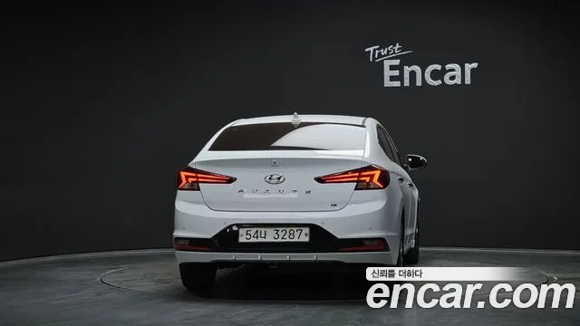 Hyundai AVANTE 2019 — фото 4