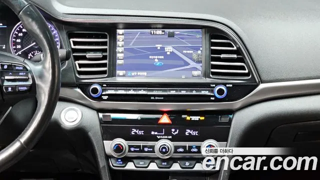 Hyundai AVANTE 2019 — фото 14