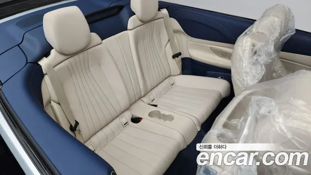 Mercedes-Benz E-Class 2023 — фото 12