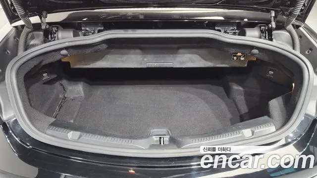 Mercedes-Benz E-Class 2023 — фото 20