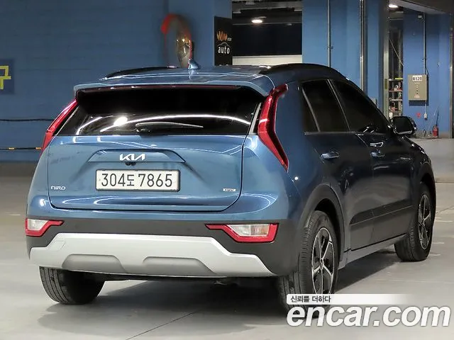 Kia Niro 2023 — фото 2