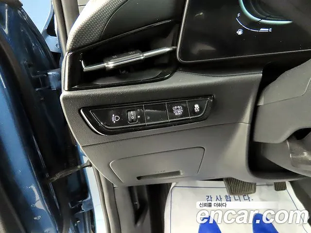 Kia Niro 2023 — фото 17