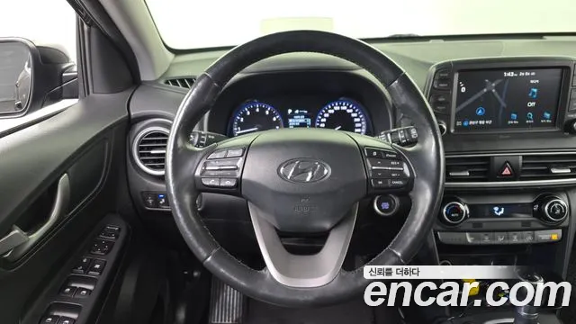 Hyundai Kona 2018 — фото 13