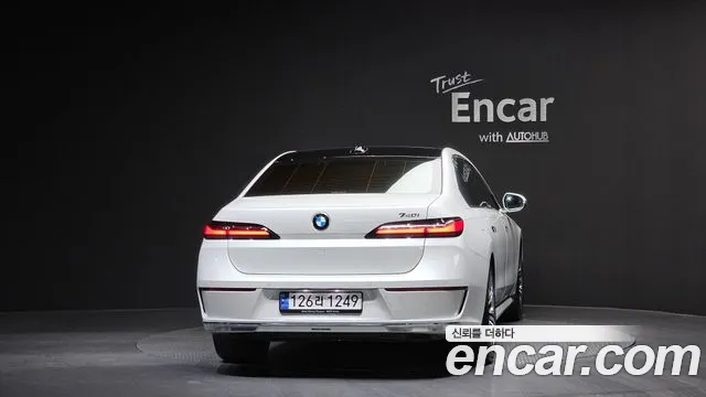 BMW 7-Series 2023 — фото 4