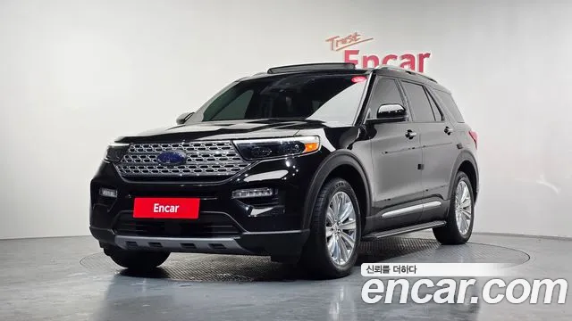 Ford Explorer 2020 — фото 1