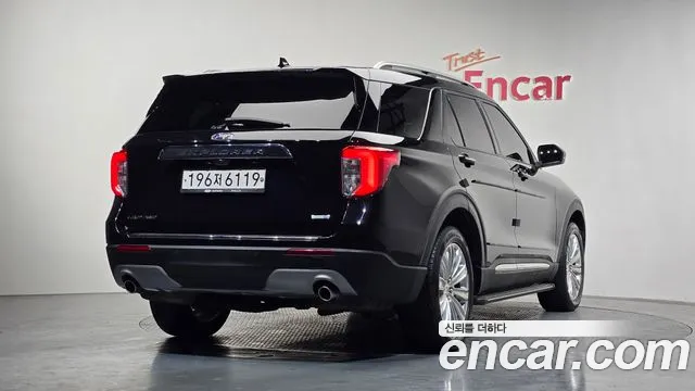 Ford Explorer 2020 — фото 2