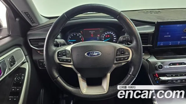 Ford Explorer 2020 — фото 13