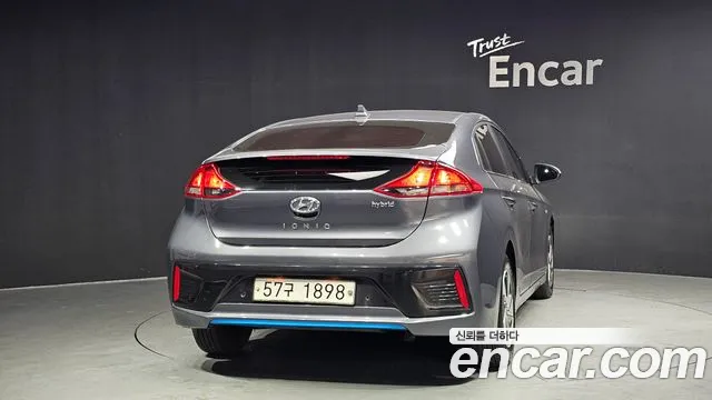 Hyundai Ioniq 2019 — фото 4