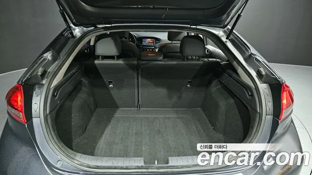 Hyundai Ioniq 2019 — фото 20