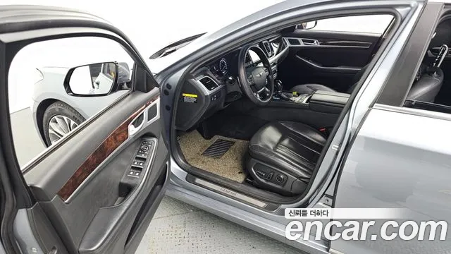 Hyundai Genesis 2015 — фото 10