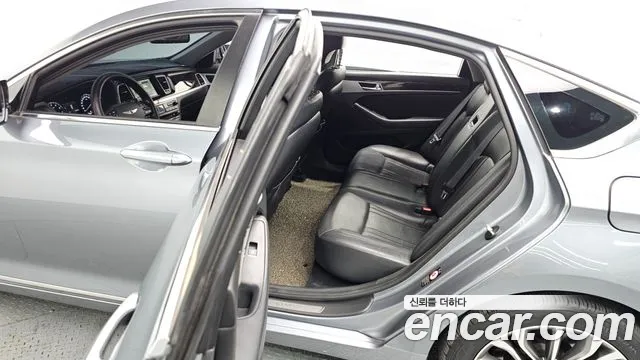 Hyundai Genesis 2015 — фото 13